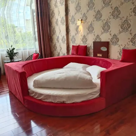 Shizong Xinhongfu Hotel