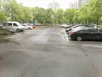 Jinjiang Inn (Taicang Wanda Plaza Shanghai East Road) - Park Yeri