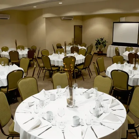 Best Western Plus Dartmouth Hotel Suites