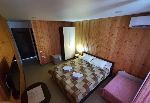 SiLoo Living Quarters - Homestays