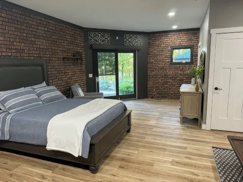 Cozy studio with WiFi and AC in enjoyable Fort Wayne.