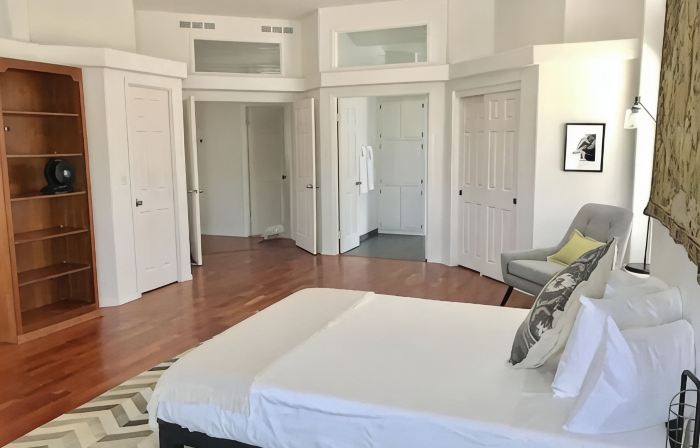 Bright, Spacious and sparkling clean 3 bed 2 bath