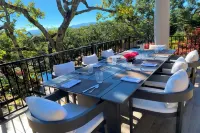 Resort-Like Villa, 50' Infinity Edge Pool, Garden, Peaceful, Luxurious - Villas