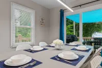 New Lakefront Getaway on Lake Norman