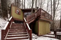 Bear Lodge Cabin Cozy Mountain Retreat, Banner Elk - Hytter