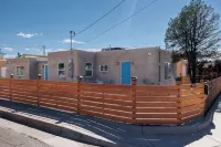 Nice 3-bedroom house with AC in Albuquerque near Historic Old Town - บังกะโล