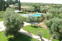 Villa Leralora - Olive Tree. Exclusive Pool Retreat -  Casas de vacaciones