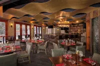 Spacious Bi-Level 3 Bedroom Plus Loft Condo in the Heart of Beaver Creek Village - 4-Star