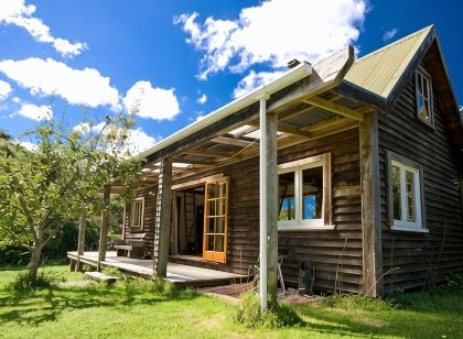 Ruru Cottage - cosy native forest hideaway