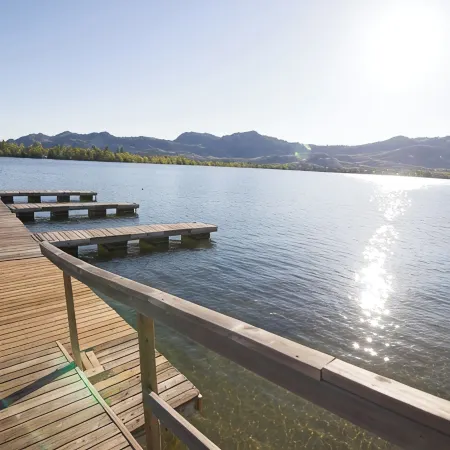 Lakefront Home away from Home Hotels in Osoyoos