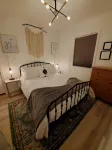 Chalet w/Cedar SAUNA, HOT TUB, Outdoor TV and POOL nearby!! - 2-Star