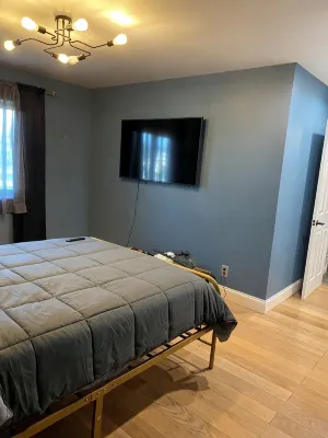 Spacious 4 bedroom home walking distance from snowmobile and orv trails - Gym