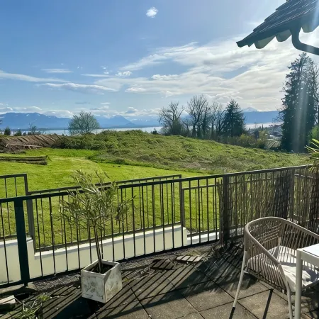 Get up with SEEBLICK style apartments mountain and lake view and terrace in Lindau