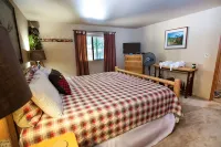 Black Bear Cabin central location to all Leavenworth's outdoor activities.