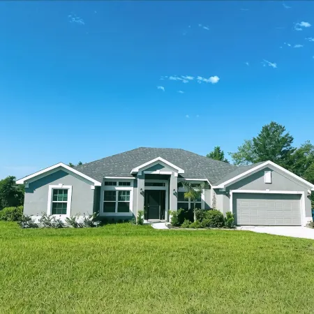 Heated Pool with saltwater system 1.6 mi to Weeki Wachee
