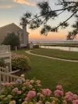 Bayfront, Sleeps 10, Boat Slip, 3 Br/2.5 Bath, Main Pool Open after Labor Day - 4-Star