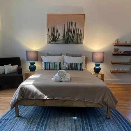 Great Location! Free Parking + Pet Friendly!