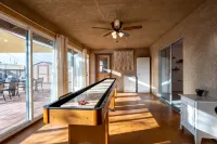 Tortoise Oasis - Hot tub, Shuffleboard, & More! - 4-Star