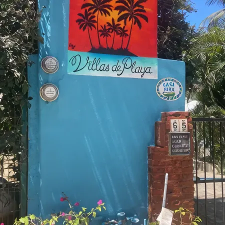 A pool and a beach… What else do you need? Check out my REVIEWS! GREEN!
