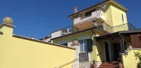 Villa with sea view pool - Villas