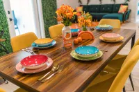 Citrus Cottage: Comfy - Hwy 10 - Peaceful Retreat - Boutique
