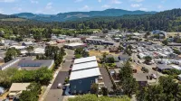 Taft District New Build 2-bedroom condo in delightful Lincoln City with WiFi, AC - Homestays
