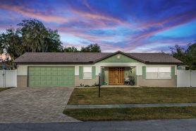 Stylish Stunning & Cozy Heated Pool Home