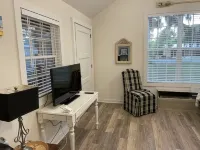 Great One Room with Full Bath Guest House!