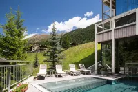 Matterhorn Focus Design Hotel - Rooftop Pools