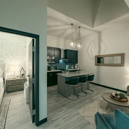 Modern Suite ~ Above Starbucks ~ Fast Wi-fi
