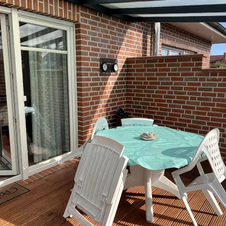Luxury apartment on the North Sea coast, sauna, terrace, garden, quiet location, WiFi