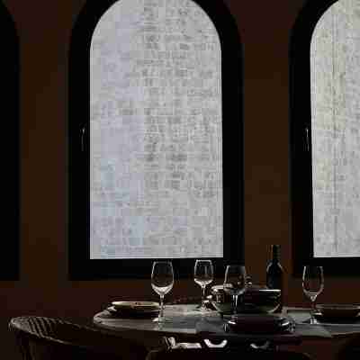 Amazing duplex near the cathedral in the heart to Girona Dining/Meeting Rooms