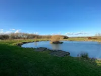 Lakeside Lodge Set in the Countryside - WiFi