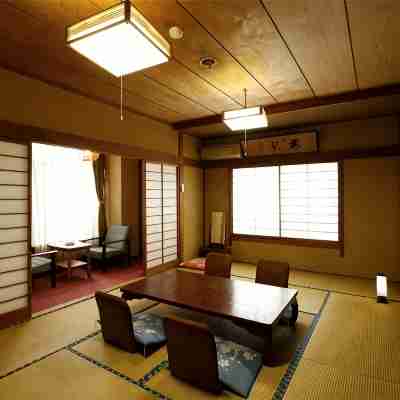 Nakahamaya Rooms