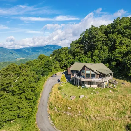 Mountaintop Cabin with Majestic Views - Hot Tub + Game Room + Pet Friendly
