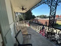 3-bedroom apartment in welcoming Crowley with AC, WiFi - 4-Star
