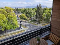 Bozeman Summer Getaway: Climate-Controlled Garage + Mountain Views! - Scenic