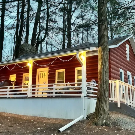 Cheerful 4 rooms Cabin with 2 bath near BU