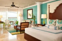Ocean Key Resort & Spa, a Noble House Resort