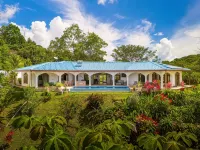 Beautiful Ocean Views, 15 minutes to the beach, Luxury Spanish Villa.