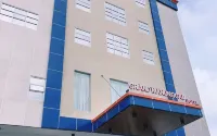 Grand Manunggal Hotel Pangkalpinang - 2-Star