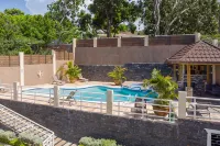 The Sun Seeker Villa Ja Luxury10 bedrooms. Fully staffed. Great for large groups - 5 tähden
