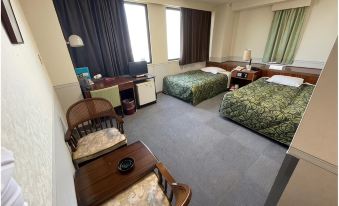 Nakatsu Sanraizu Hotel