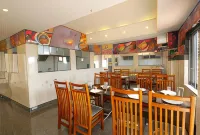 瓦亞納德廣場酒店 - 早餐