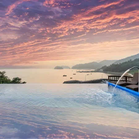 Yeosu Noeulgwa Bada Pool Villa Отели рядом с достопримечательностью «Поле для гольфа The Ocean»