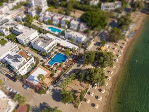 Yalipark Beach Hotel