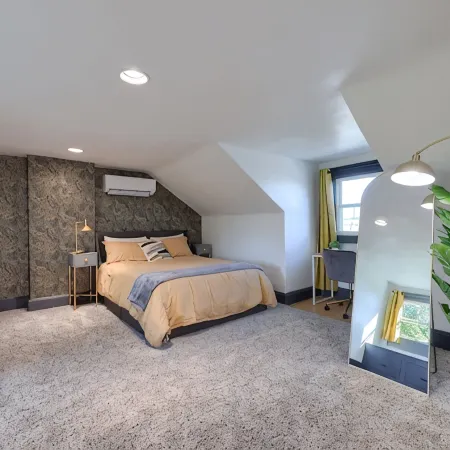 Modern Downtown Lancaster Apt – Walk to Train & Amtrak