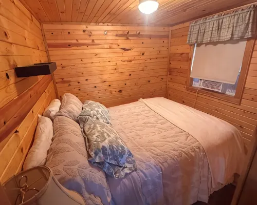 Cute Cabin on Big Pine Lake with a Large Fenced Yard and Lake Access Hotels in Pine County