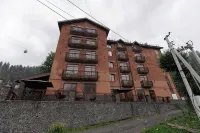 Alpijskij Hotel - 3-نجوم