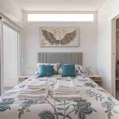 Stylish Villa with (heated) private pool - 900 meters from the beach Rooms